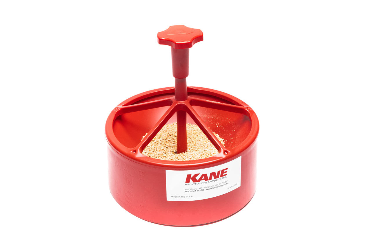 Kane Baby Pig Snap Feeder with J Hook